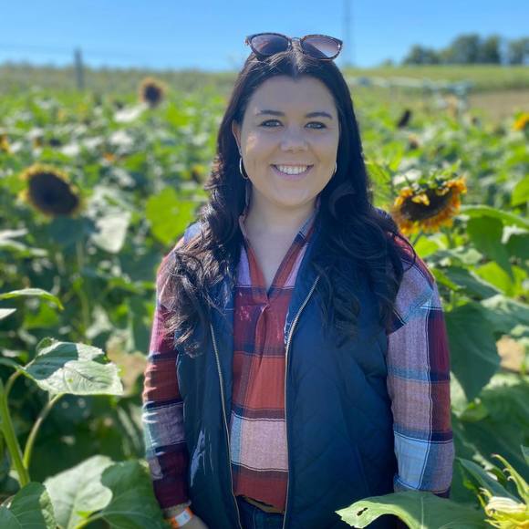 Jessica Efthimiades - Poshmark Profile Picture of Jessica Efthimiades (@jefthimiades) on Poshmark