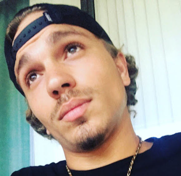 Profile Picture of Pj Thomas (@pjthomas849) on Poshmark