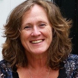 Profile Picture of Sue Buckle (@SuzBuckle) on Twitter