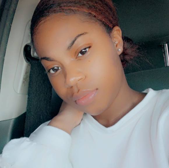 Profile Picture of Chasitee Newton (@cmn97) on Poshmark