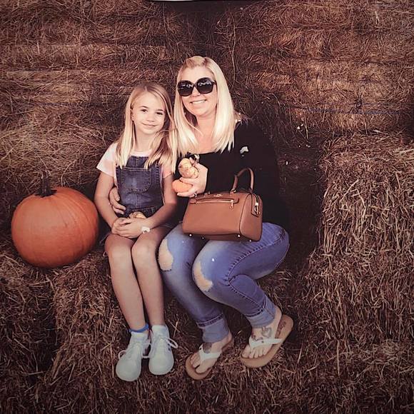 Profile Picture of Melissa Sittler (@melissasittler) on Poshmark