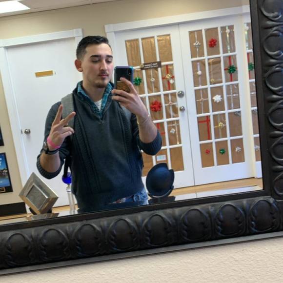 Profile Picture of Isaac Benavides (@isaac_benavides) on Poshmark