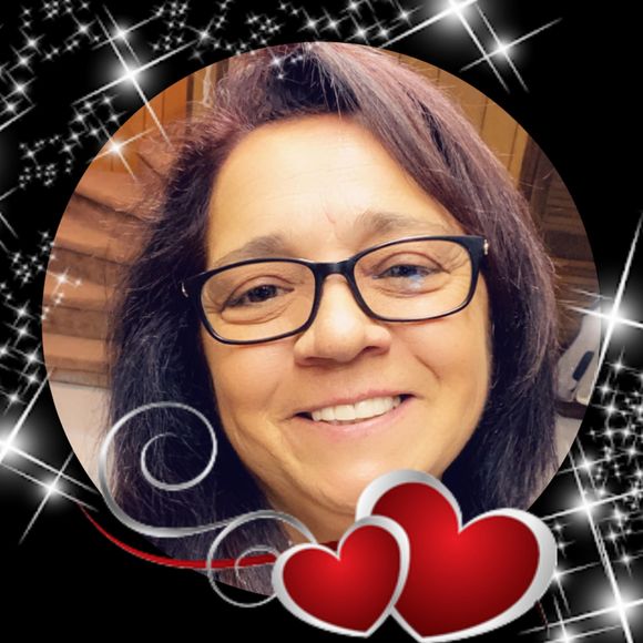 Profile Picture of Paula Marques (@pmarques1065) on Poshmark