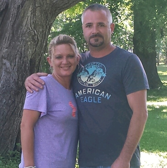 Profile Picture of Angela Hesterlee (@ahesterlee) on Poshmark