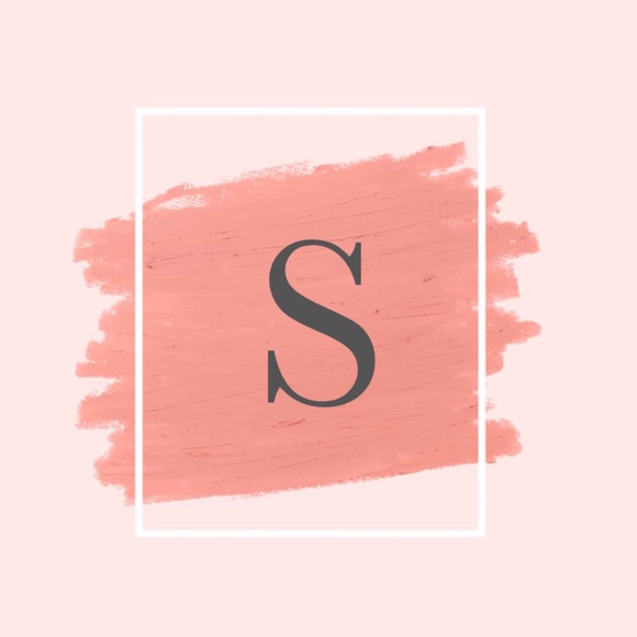 Profile Picture of Sarah Shay (@sshay012) on Poshmark