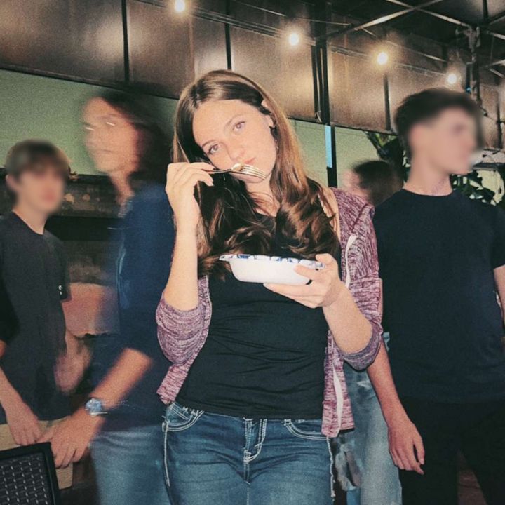 Sianna VanBuskirk - Tiktok Profile Picture of Sianna VanBuskirk (@vanbuskirk_sianna) on Tiktok