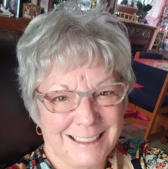 Profile Picture of Jean Fulton (@jeanfulton) on Poshmark