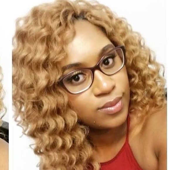 Profile Picture of Tanika Moore (@tanikamoore862) on Poshmark