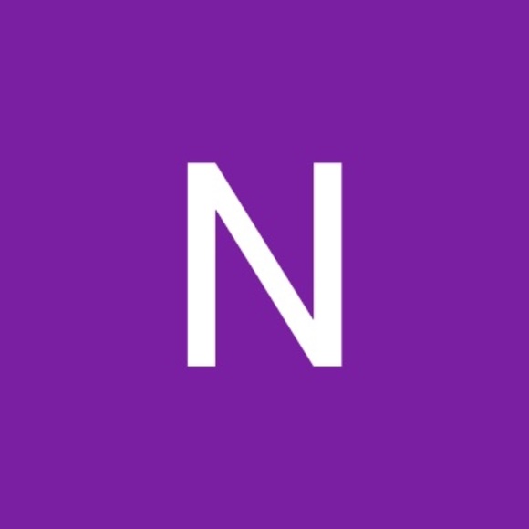 Profile Picture of Nady B (@nadybuoy) on Poshmark