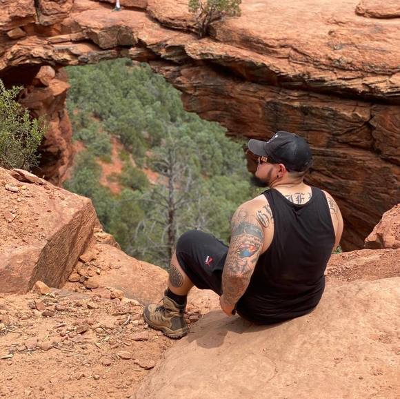 Profile Picture of Andrew Gutierrez (@5pntpunisher) on Poshmark