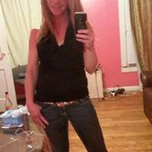 Profile Picture of Sheri Beal (@poolgirlsheri) on Myspace