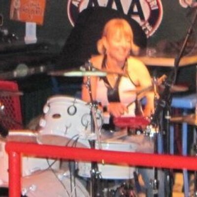 Profile Picture of Lela Anderson (@DrummmerGirrrl) on Twitter