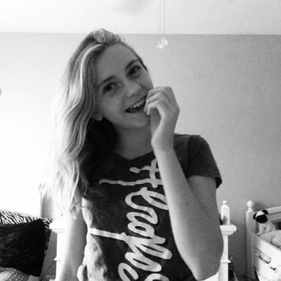 Profile Picture of Kara Beckeron Twitter