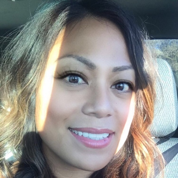 Profile Picture of Raquel West (@dressraquel) on Poshmark