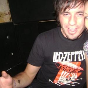 Profile Picture of Simon Carey (@i_heart_melbourne) on Myspace