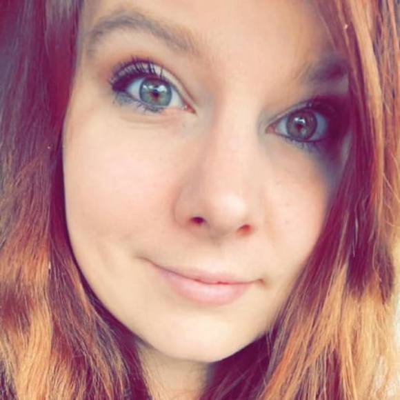 Profile Picture of Sarah Treece (@sarahtreece864) on Poshmark