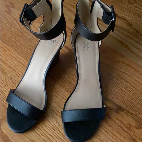Profile Picture of Monica Reckley (@mreckley2) on Poshmark