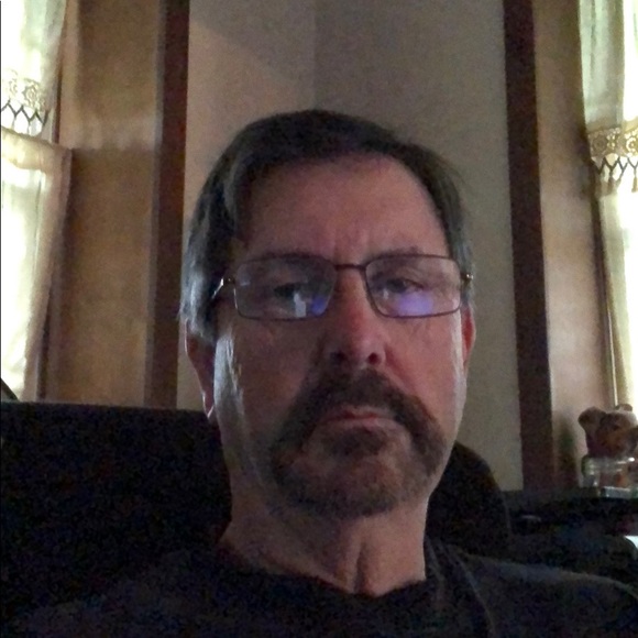 Profile Picture of Paul Horst (@oldtutor) on Poshmark