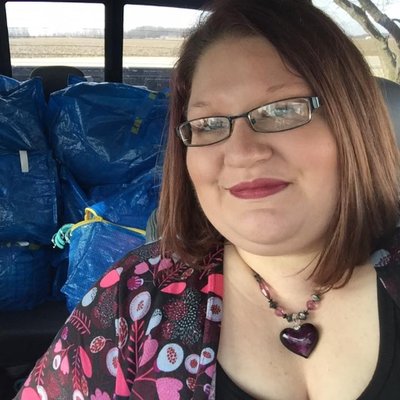 Profile Picture of Heather Hoskins (@LuLaRoeHH) on Twitter