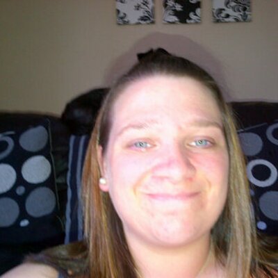 Profile Picture of Emma Buxton (@harrisonpk1981) on Twitter