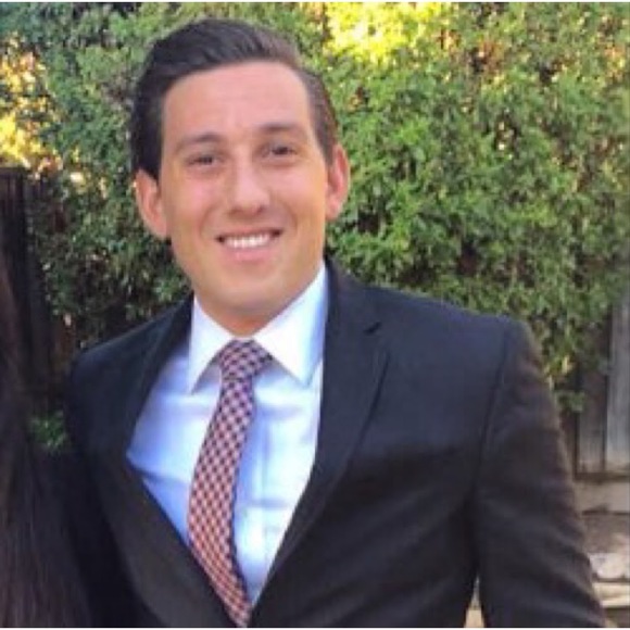 Profile Picture of Daniel Fowler (@daniel_fowler) on Poshmark