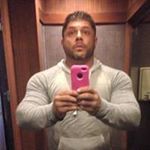 Profile Picture of Robert Sobb (@sobbstory) on Instagram