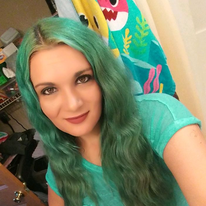 Profile Picture of April Hicks (@aprilhicks89) on Tiktok