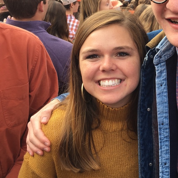 Profile Picture of Millie Isiminger (@isimingerma) on Poshmark