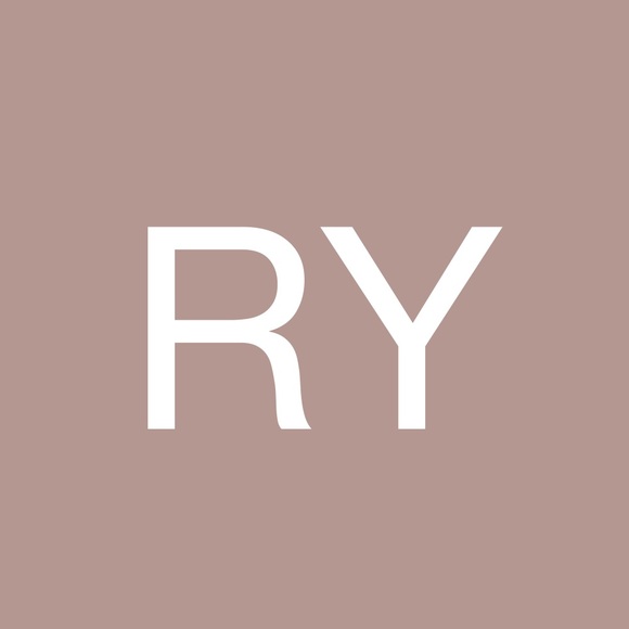 Profile Picture of Richard Yoon (@richardyoon746) on Poshmark
