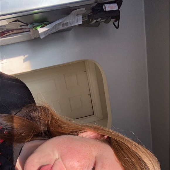 Profile Picture of Jenna Mclean (@jennamclean36) on Poshmark