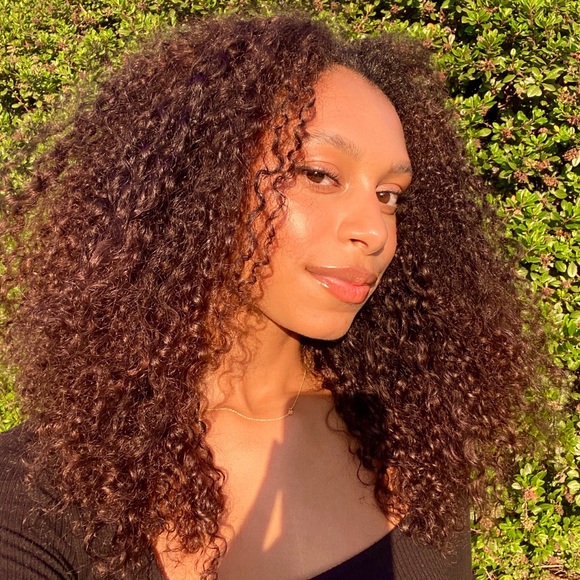 Profile Picture of Serena Simms (@serenasimms) on Poshmark