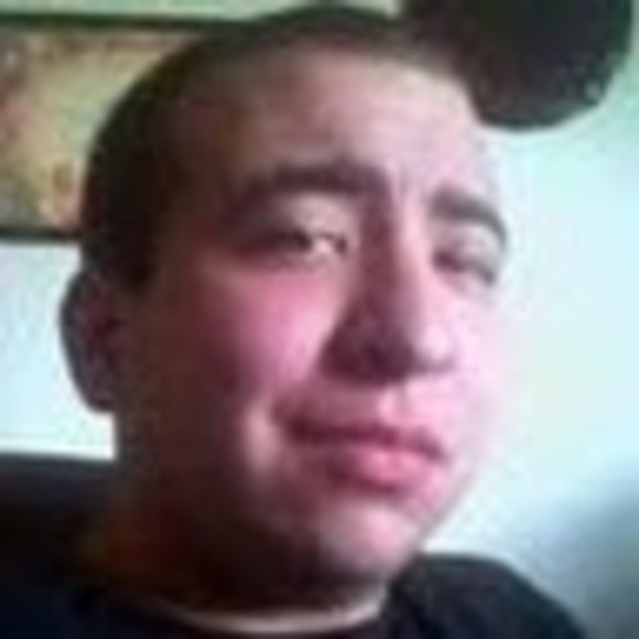 Profile Picture of Geoff Price (@geoffprice) on Poshmark