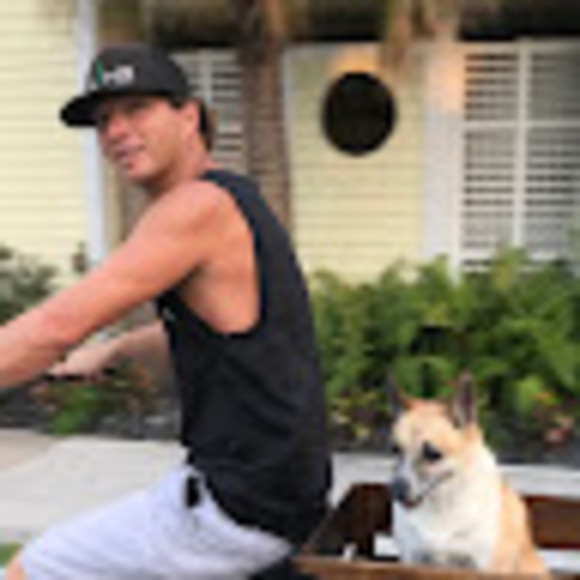 Profile Picture of Joey Benson (@joey_benson) on Poshmark