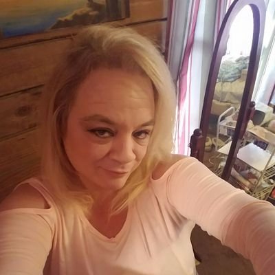 Profile Picture of Sarah Oglesby (@bbjane35074) on Twitter