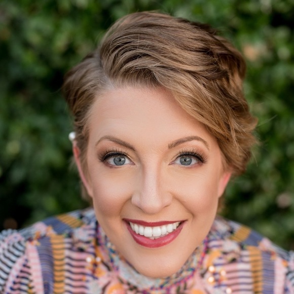 Profile Picture of Haley Isbell (@haleycarlyn) on Poshmark