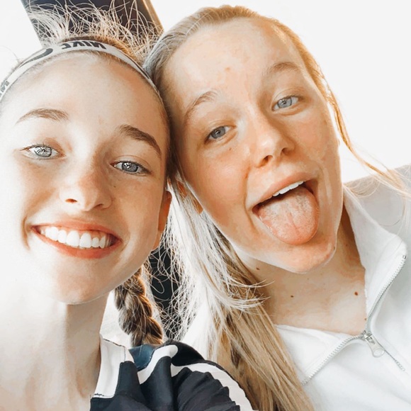 Profile Picture of Emory Hinckley (@emoryhinckley) on Poshmark