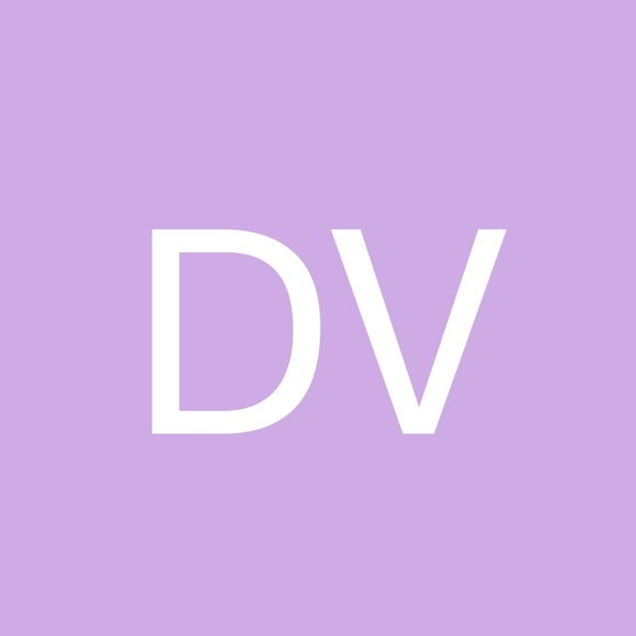 Profile Picture of Daniela Vizcarra (@danielavizca775) on Poshmark