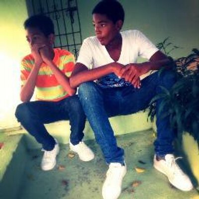 Profile Picture of Irvin González ;$ (@IrvinRainier) on Twitter