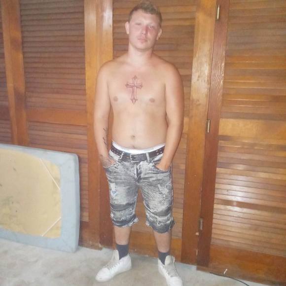 Profile Picture of Billy Conway (@billyconway) on Poshmark
