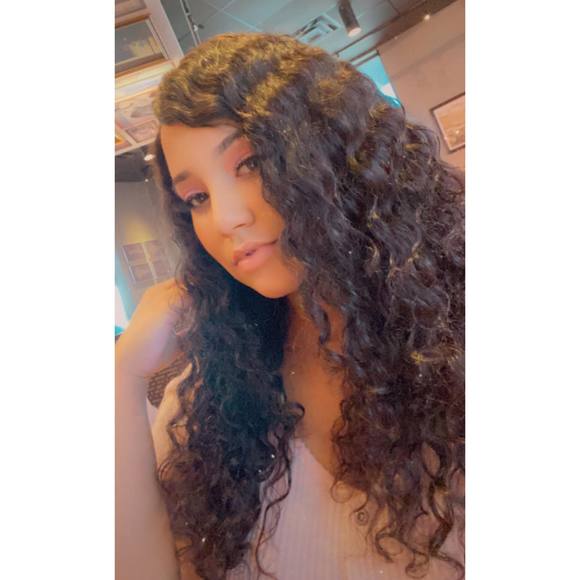 Daniela Brito - Poshmark Profile Picture of Daniela Brito (@daniela32145) on Poshmark