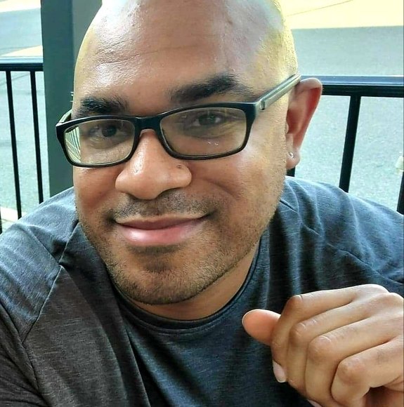 Profile Picture of Steven Earley (@searley540) on Poshmark