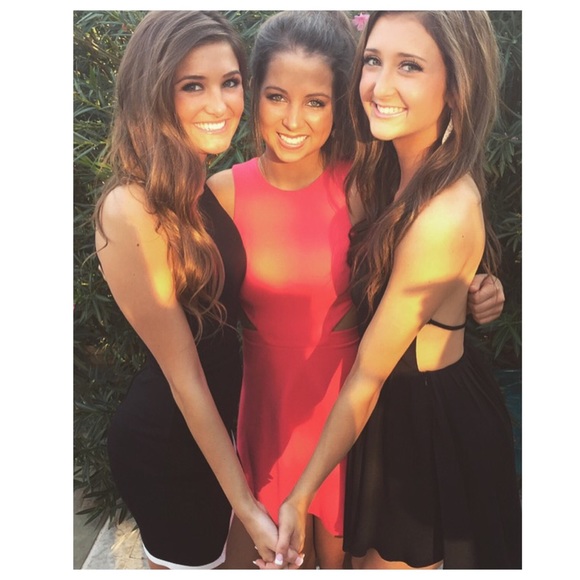 Profile Picture of Mackenzie Ballard (@mackenzieb1234) on Poshmark