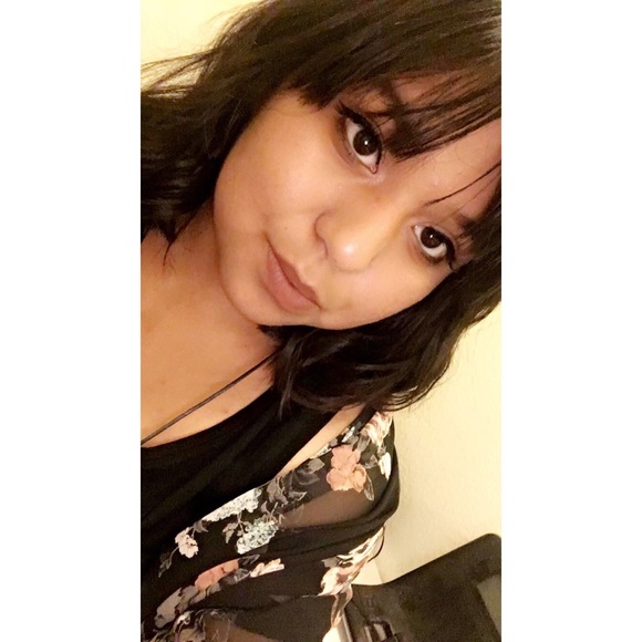 Profile Picture of Garyn Johnson (@era_extrana) on Poshmark