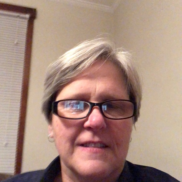 Profile Picture of Janet Andrewson (@tsa18) on Poshmark