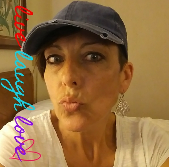 Profile Picture of Joy Bradley (@joylyn824) on Poshmark