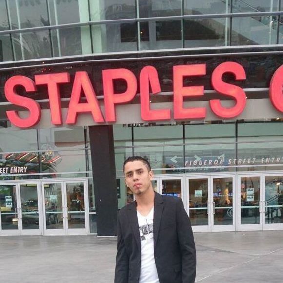 Profile Picture of Byron Castro peñate (@byroncastro23) on Poshmark