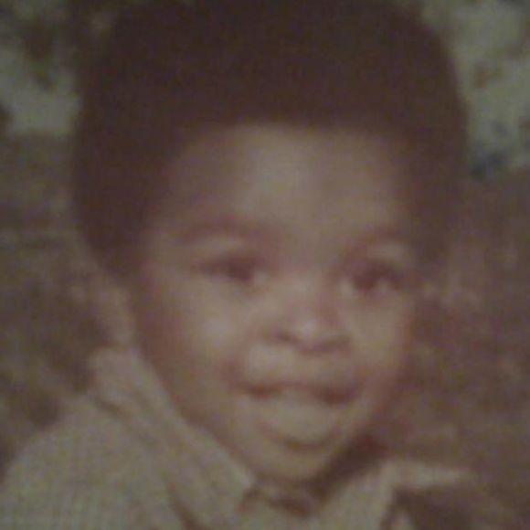 Profile Picture of Larron Tinguee (@larrontinguee) on Poshmark