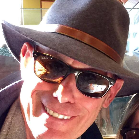 Profile Picture of Steve Goldberg (@seg516) on Poshmark