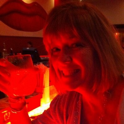 Profile Picture of Sue Staley (@Suzsnapshot) on Twitter