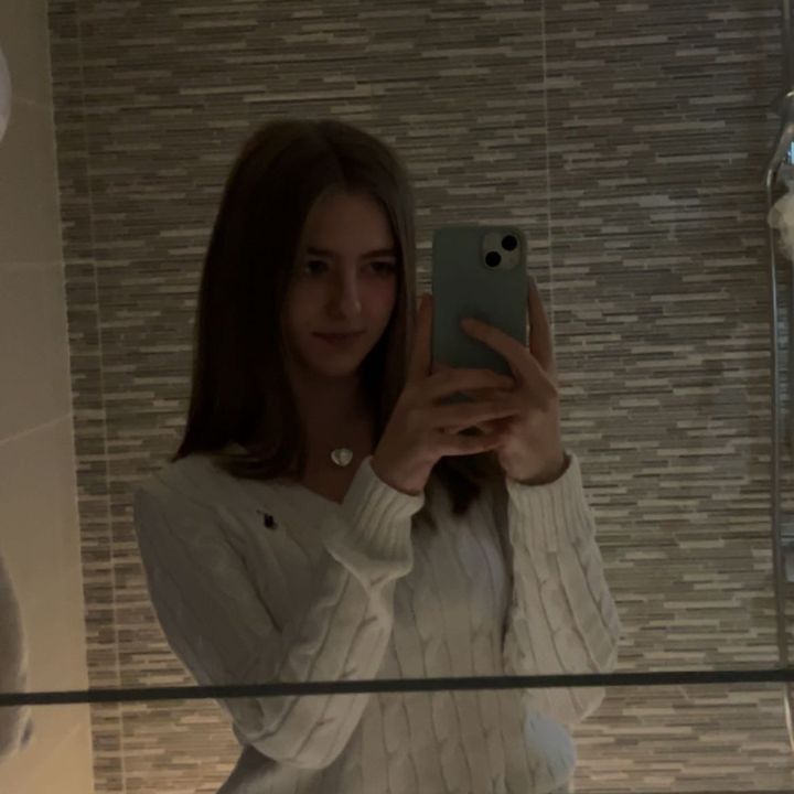 Profile Picture of carrie (@carrie.crook_) on Tiktok
